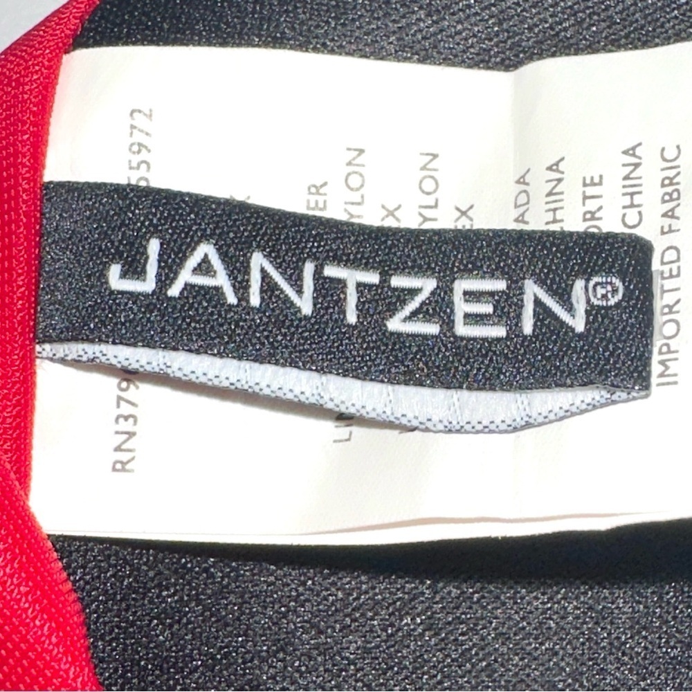 Jantzen Red And Black Ruched Floral Tankini Top - Picture 5 of 7